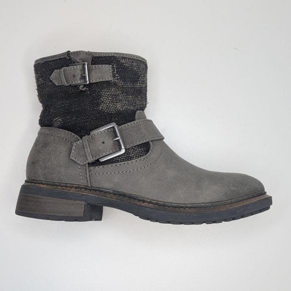 White Mountain Shoes - White Mountain Carlin Gray Suede Fabric Upper Low Calf Moto Biker Boots Size 7.5